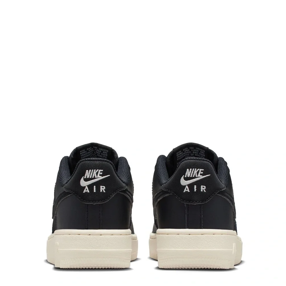 Nike Air Force 1 lv8 GS
Brand new - Picture 12 of 13